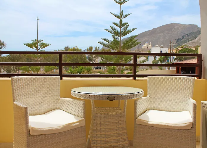 Hotel Horizon Kamari (Santorini)